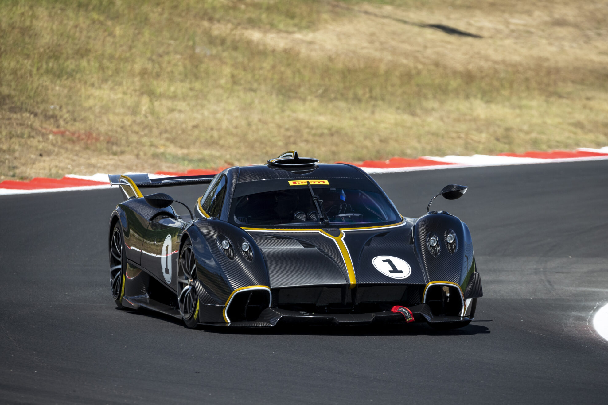 pagani automobili tour